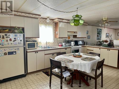 9 Maple Drive, Greater Napanee (Greater Napanee), ON - Indoor Photo Showing Other Room