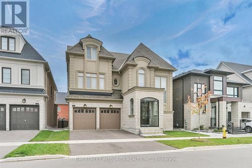 17 Red Giant Street, Richmond Hill, ON - Outdoor With Facade