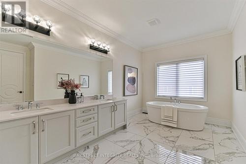 17 Red Giant Street, Richmond Hill, ON - Indoor Photo Showing Bathroom