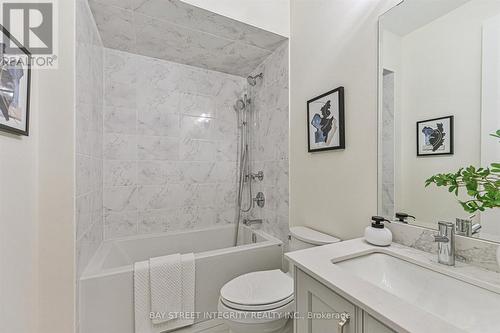 17 Red Giant Street, Richmond Hill, ON - Indoor Photo Showing Bathroom