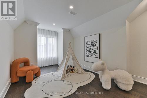 17 Red Giant Street, Richmond Hill, ON - Indoor Photo Showing Other Room