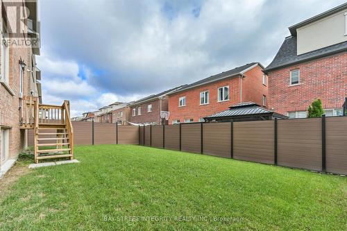 17 Red Giant Street, Richmond Hill, ON - Outdoor With Exterior