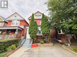 24 SOMERSET AVENUE  Hamilton, ON L8L 2L5