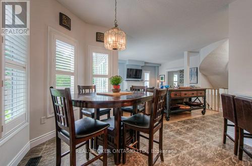 177 Old Maple Boulevard, Guelph/Eramosa, ON - Indoor Photo Showing Dining Room