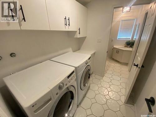 32 Windfield Place, Yorkton, SK - Indoor Photo Showing Laundry Room