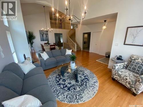 32 Windfield Place, Yorkton, SK - Indoor Photo Showing Living Room