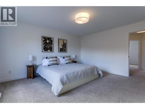 388 Mccarren Avenue, Kelowna, BC - Indoor Photo Showing Bedroom