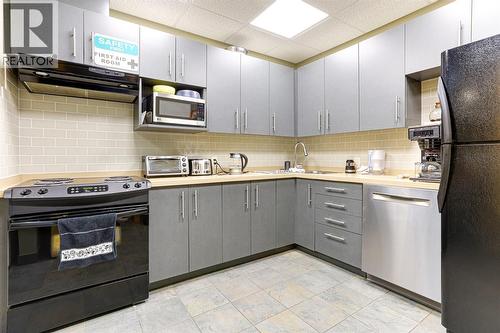 2572 Davies Avenue, Port Coquitlam, BC 