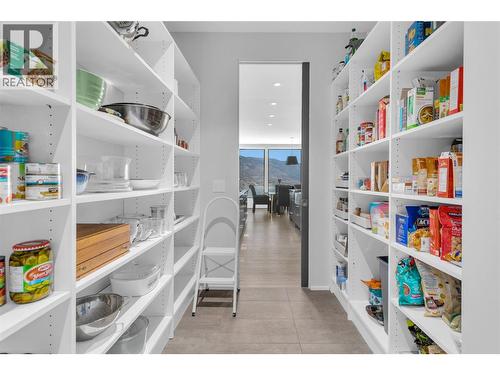 3416 Water Birch Circle, Kelowna, BC - Indoor