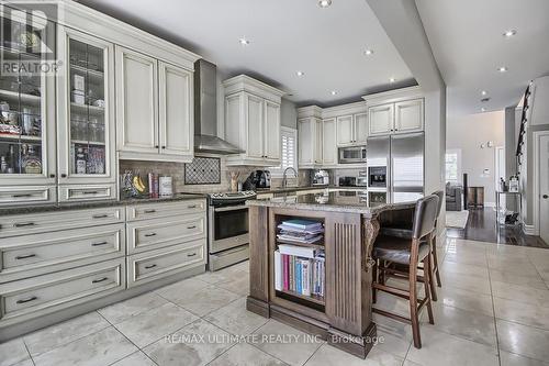 Upper - 3 Cornerstone Road, Markham, ON - Indoor Photo Showing Kitchen With Upgraded Kitchen