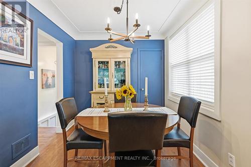 415 Henderson Road, Burlington, ON - Indoor Photo Showing Dining Room