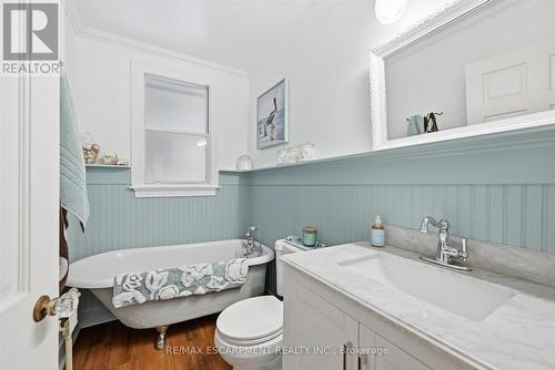415 Henderson Road, Burlington, ON - Indoor Photo Showing Bathroom