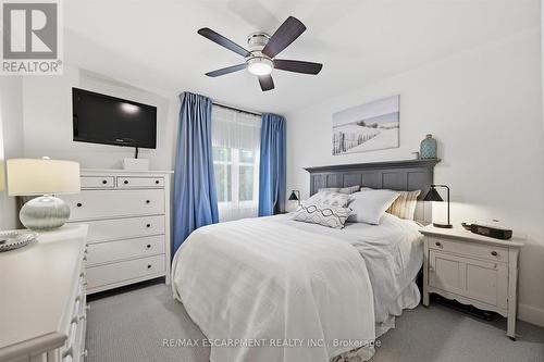 415 Henderson Road, Burlington, ON - Indoor Photo Showing Bedroom