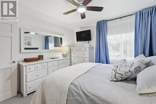 415 Henderson Road, Burlington, ON - Indoor Photo Showing Bedroom