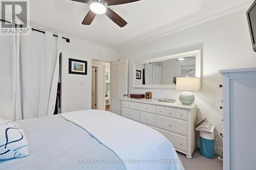 415 Henderson Road, Burlington, ON - Indoor Photo Showing Bedroom