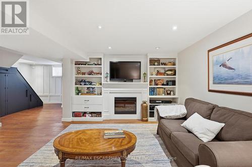 415 Henderson Road, Burlington, ON - Indoor Photo Showing Living Room With Fireplace