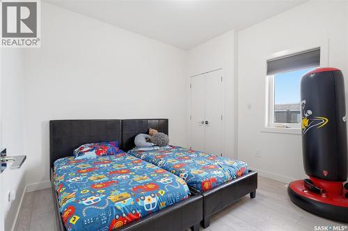 654 Delainey Road, Saskatoon, SK - Indoor Photo Showing Bedroom