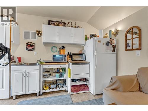 Secondary Building Space - 796 Chase Avenue, Penticton, BC - Indoor