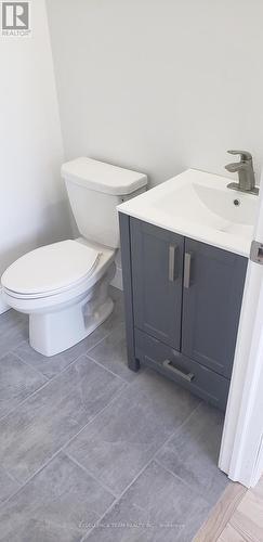 2 piece - 600 10Th Street E, Cornwall, ON - Indoor Photo Showing Bathroom