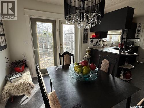216 Ash Drive, Weyburn, SK - Indoor Photo Showing Dining Room