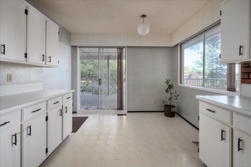 4425 Gulfview Dr, Nanaimo, BC 