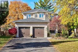 53 NEWCASTLE AVENUE  Ottawa, ON K2K 3B5