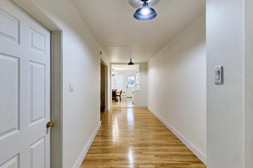 Hall d'entrée/Vestibule - 974 Rue Ste-Ursule, Trois-Rivières, QC - Indoor Photo Showing Other Room
