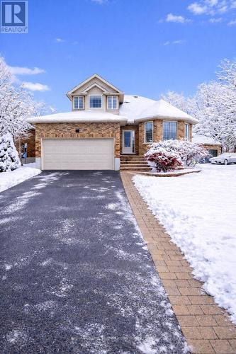 616 BLACK STREET  Centre Wellington (Fergus), ON N1M 0A3