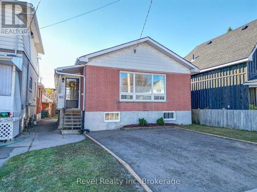 825 MCINTYRE STREET E  North Bay (Central), ON P1B 1E9