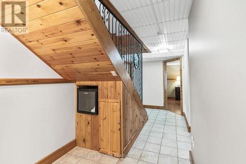 1526 Curry Road, Dysart Et Al (Harburn), ON - Indoor Photo Showing Other Room