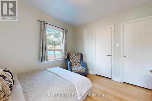 139 Tower Drive, Toronto, ON - Indoor Photo Showing Bedroom