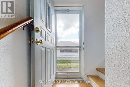 139 Tower Drive, Toronto, ON - Indoor Photo Showing Other Room