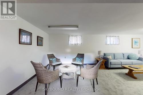 139 Tower Drive, Toronto, ON - Indoor Photo Showing Other Room