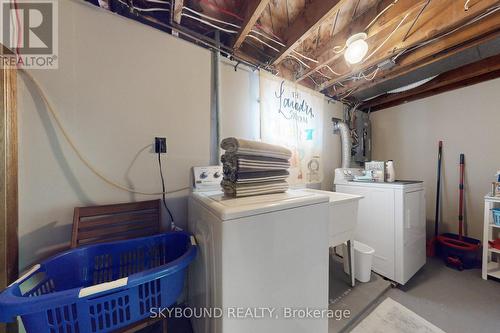 139 Tower Drive, Toronto, ON - Indoor Photo Showing Laundry Room