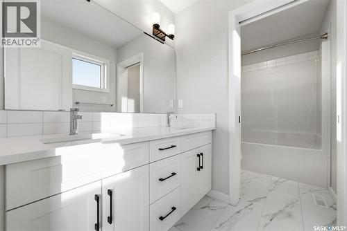 3149 Favel Drive, Regina, SK - Indoor Photo Showing Bathroom