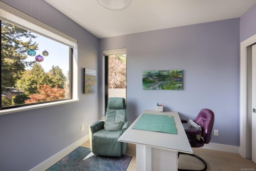 4673 Boulderwood Dr, Saanich, BC 