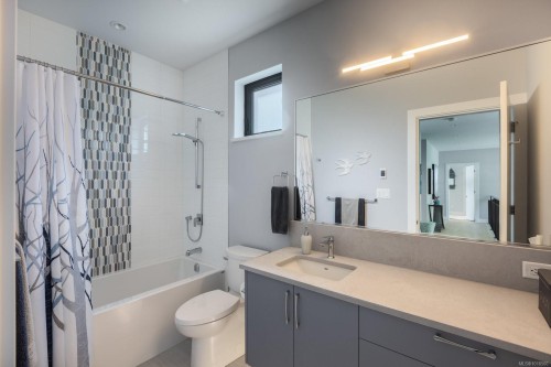 4673 Boulderwood Dr, Saanich, BC 