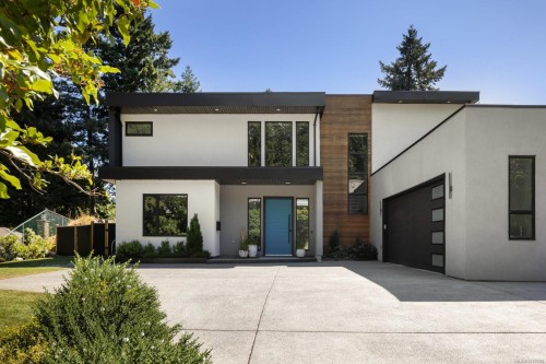 4673 Boulderwood Dr, Saanich, BC 