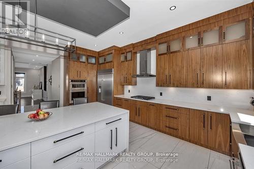 595 Shoreway Drive, Ottawa, ON - Indoor Photo Showing Kitchen