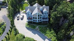 185 Rue des Carrières  La Malbaie, QC G5A 2T9