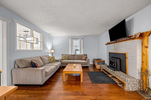 2019 Lambert Dr, Courtenay, BC 