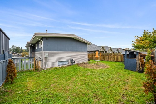 2019 Lambert Dr, Courtenay, BC 