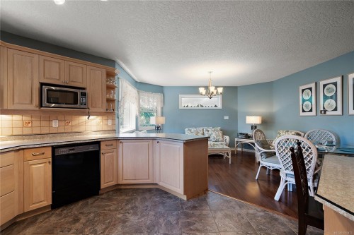 2250 Tryon Rd, North Saanich, BC 