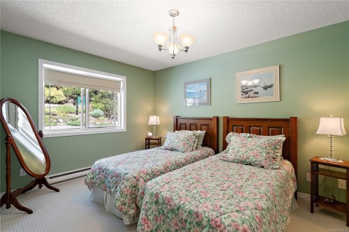 2250 Tryon Rd, North Saanich, BC 