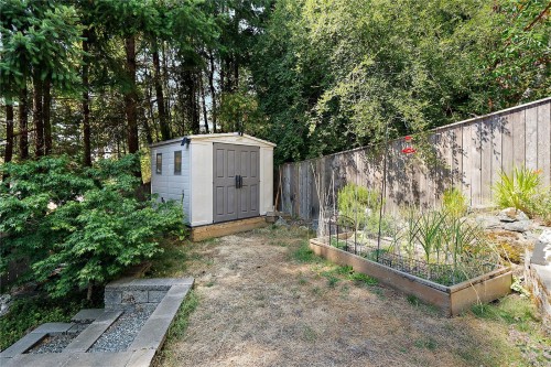 2250 Tryon Rd, North Saanich, BC 