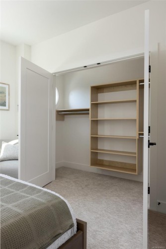 15-10145 Fifth St, Sidney, BC 