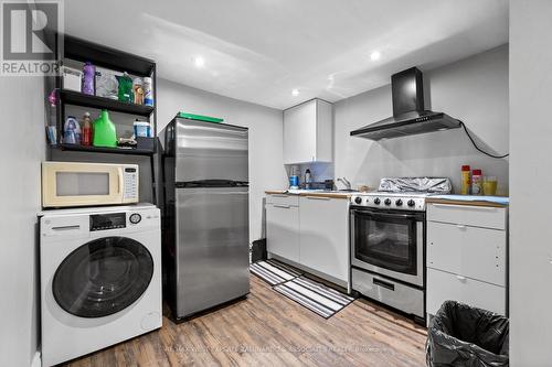18 Smallwood Drive, Toronto, ON - Indoor Photo Showing Laundry Room