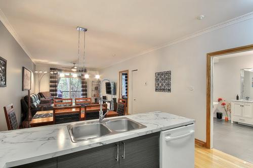 Kitchen - 2-1355 Rue Leclair, Montréal (Verdun/Île-Des-Soeurs), QC - Indoor Photo Showing Kitchen With Double Sink