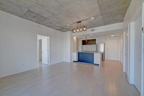 Vue d'ensemble - 2310-60 Rue De L'Éclipse, Brossard, QC - Indoor Photo Showing Kitchen