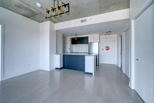 Vue d'ensemble - 2310-60 Rue De L'Éclipse, Brossard, QC - Indoor Photo Showing Kitchen